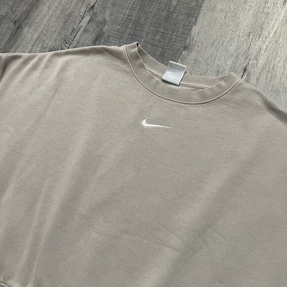 Nike Centerswoosh Sweatshirt Womens Beige Cropped Cotton Crewneck Size Medium - Picture 3 of 4